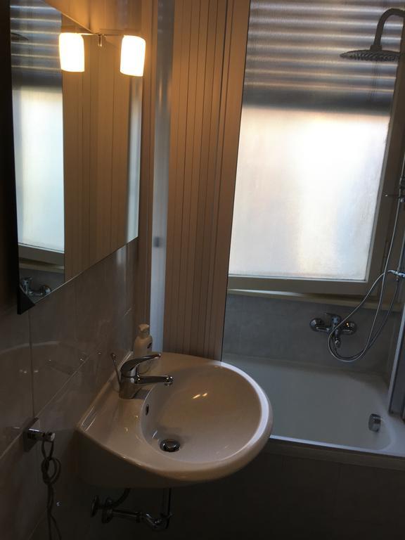 Mauro'S Studio Apartment Milan Exterior photo
