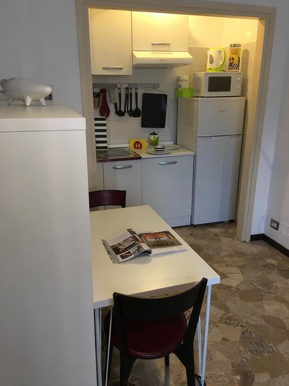 Mauro'S Studio Apartment Milan Exterior photo